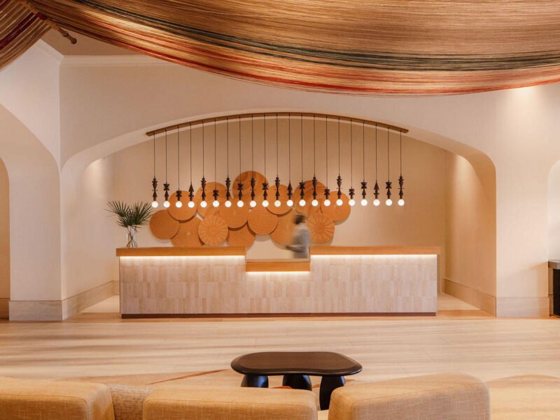 kimpton-miralina-112025-joe-thomas-lobby-v2-13 kimpton-miralina-112025-joe-thomas-lobby-v2-13